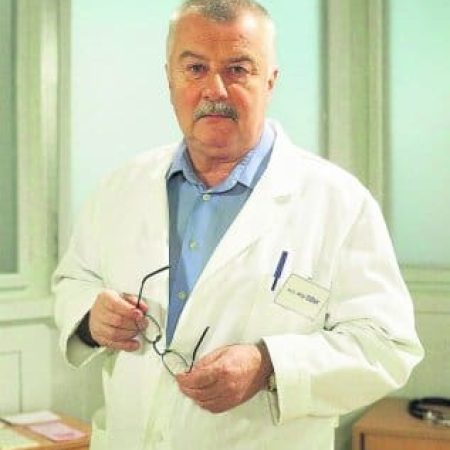 241325_ladislav-potmesil-serial-ordinace-crop-v0i